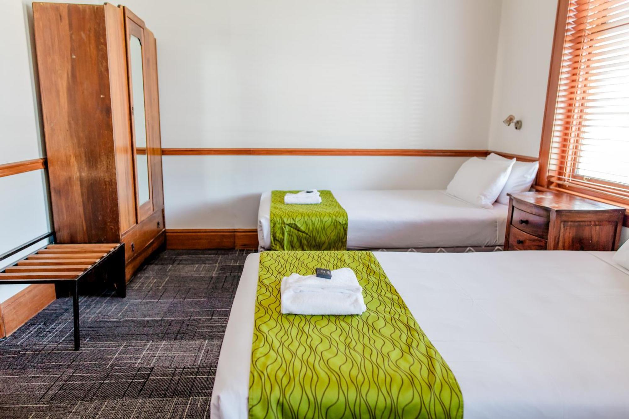 The Cambridge Hotel & Backpackers Wellington Eksteriør billede