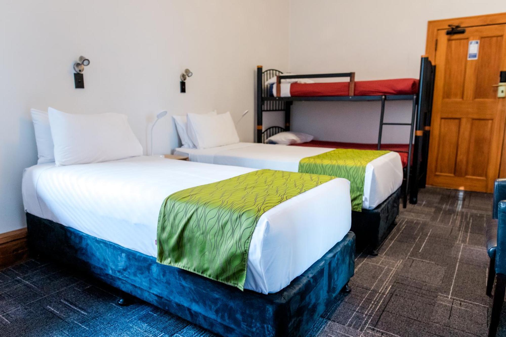 The Cambridge Hotel & Backpackers Wellington Eksteriør billede